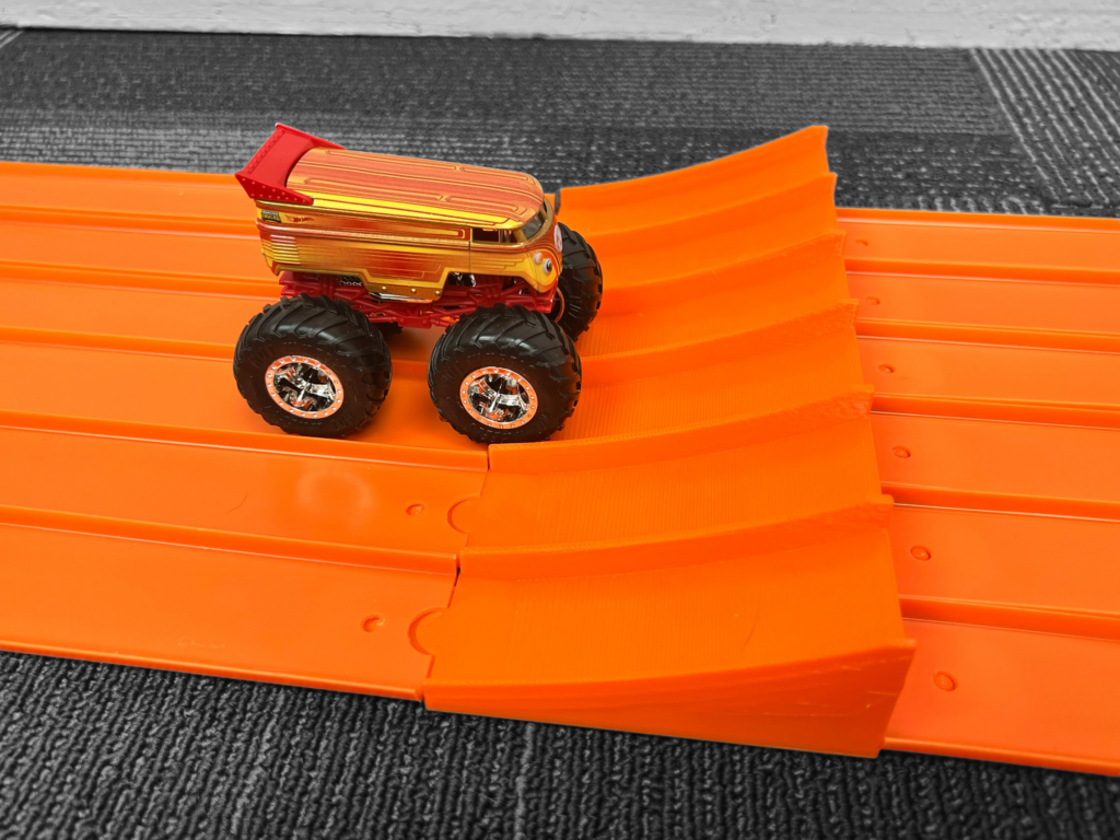 Monster truck with 6 lane hotwheels