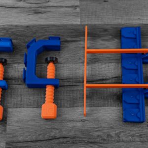 Hot Wheels Track Compatible 6-Lane Starting Gate with track clamps, perfect for multi-car racing, made with eco-friendly plastic in the USA